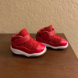 Jordan Retro 11 5c toddler